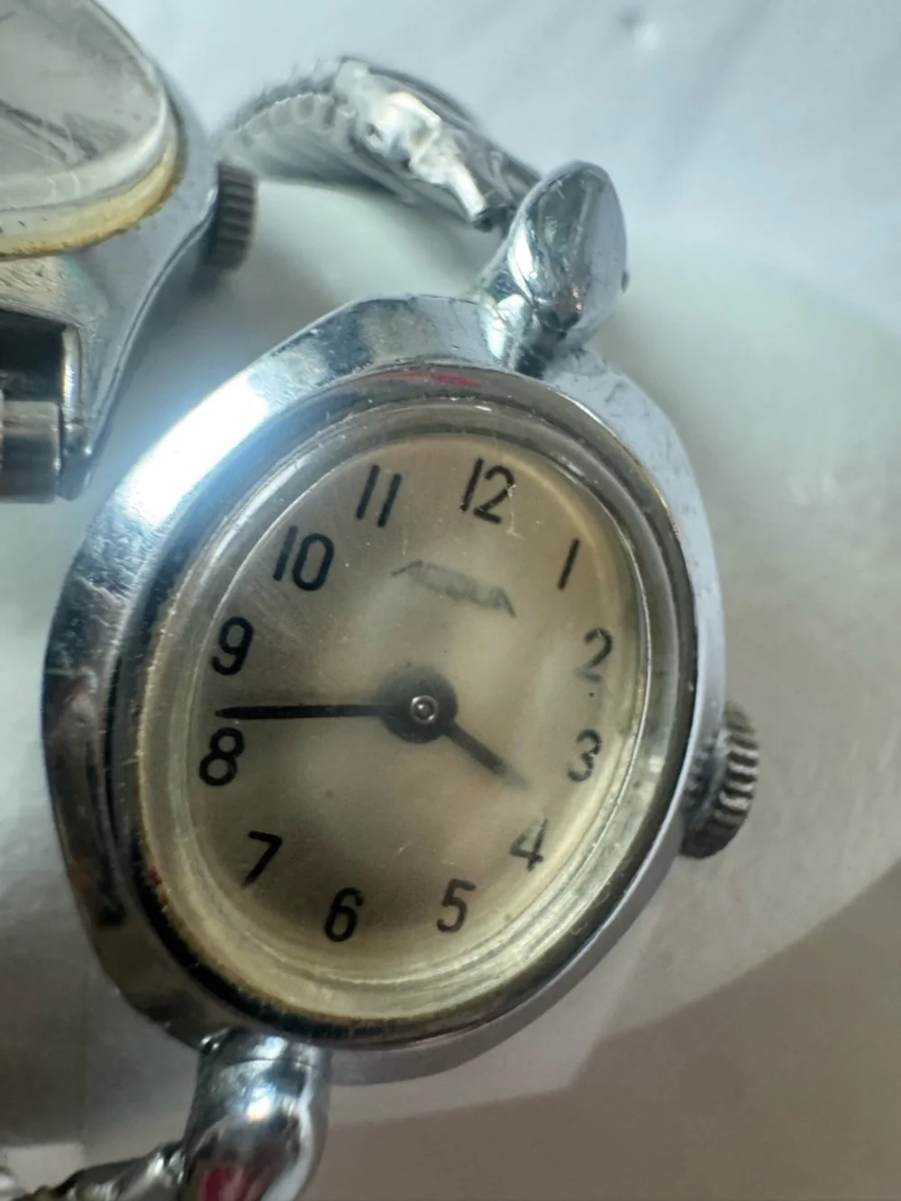 LOT of 3 vintage‎ stretch band watches